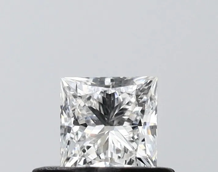 0.40ct Princess Lab Grown Diamond (Colour E, Clarity VVS2, IGI Certified)